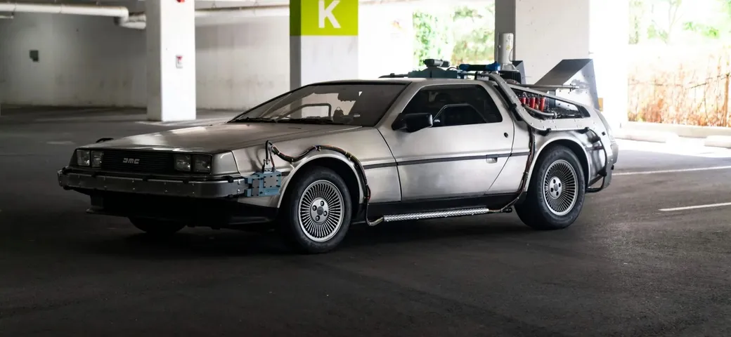 DeLorean DMC-12 di 