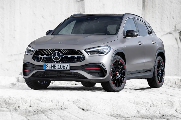 Mercedes GLA 2023: le prime indiscrezioni sul restyling
