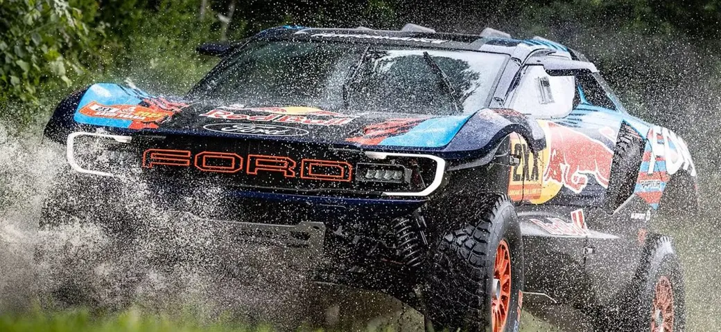 Ford lavora a un progetto speciale: una supercar per l'off road
