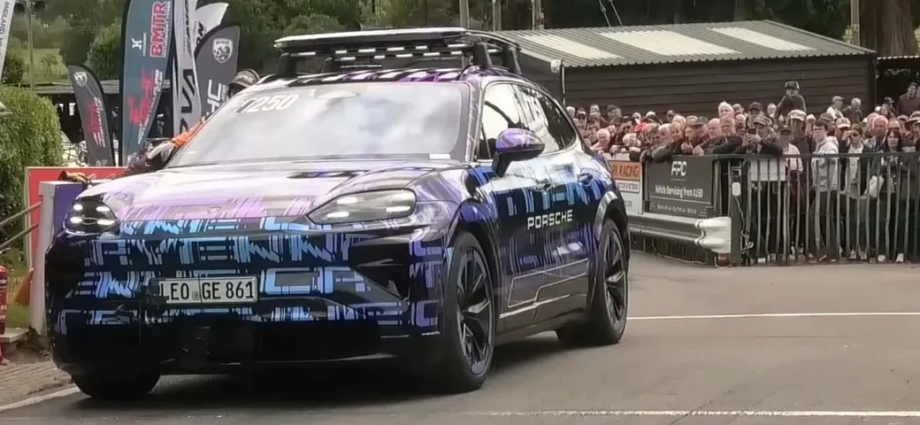 La nuova Porsche Cayenne EV ha conquistato un record strabiliante