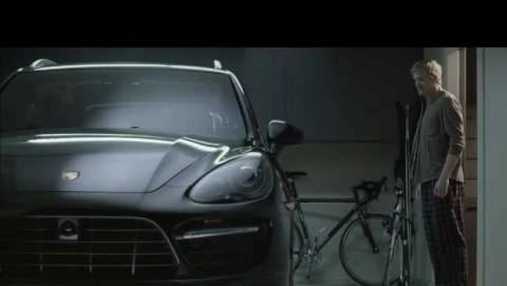 Video: lo spot della nuova Porsche Cayenne