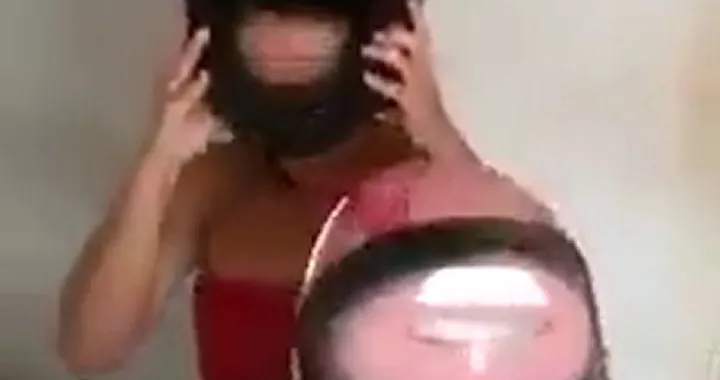 In moto con la macchina da cucire