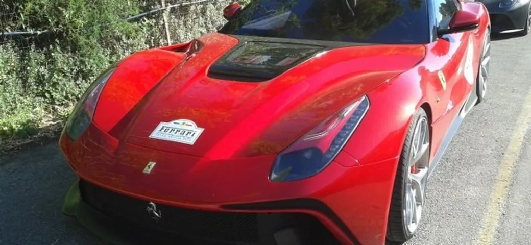 Ferrari F12 TRS: nuove immagini e tutte le informazioni