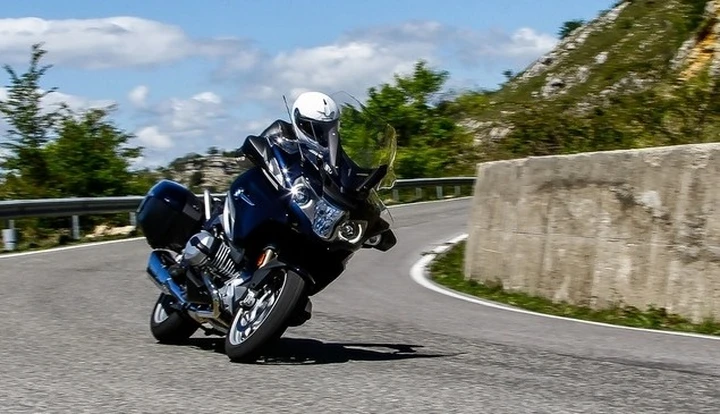 BMW R 1200 RT MY 2017: test su strada