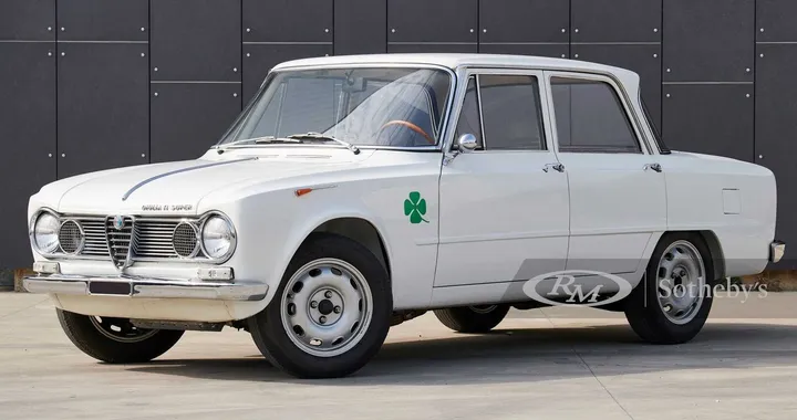 Una Alfa Romeo Giulia TI Super del 1964 venduta ad un prezzo stratosferico