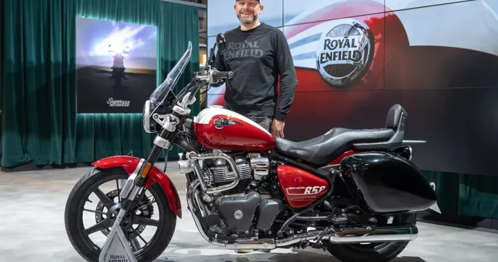Royal Enfield potrebbe lanciare altre moto con motore da 452cc