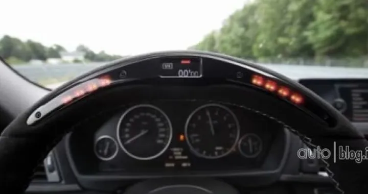 BMW: debutta l'M Performance Steering Wheel