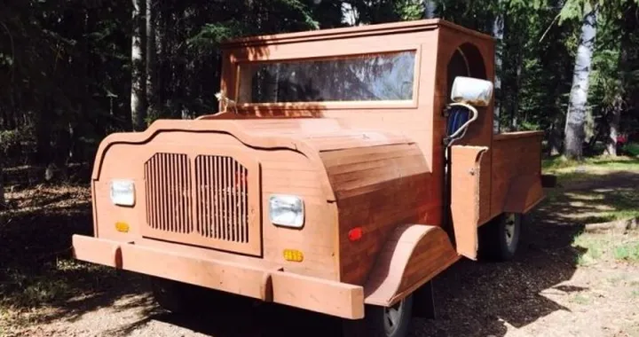 Distruggete la carrozzeria del vostro pick up? Rimediate con il legno