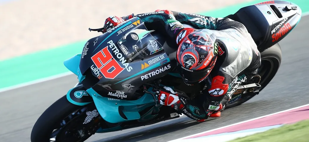 MotoGP, GP di Andalusia: pole a Quartararo, secondo Vinales. Quarto Rossi