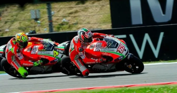 Hayden: "ho commesso un errore perchè volevo stare nel gruppo di testa". Rossi: "cercheremo di rifarci"