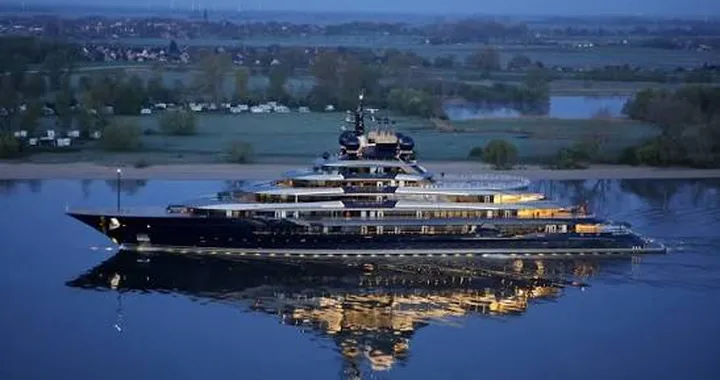 Un megayacht da 138 metri e dal valore di oltre 500 milioni è arrivato in Italia