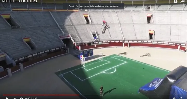 X-Fighters 2016: Torres e Rinaldo giocano a calcio con il Freestyle [Video]