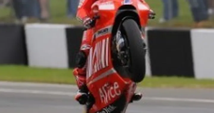 Stoner: "GP8 perfetta con la nuova elettronica"