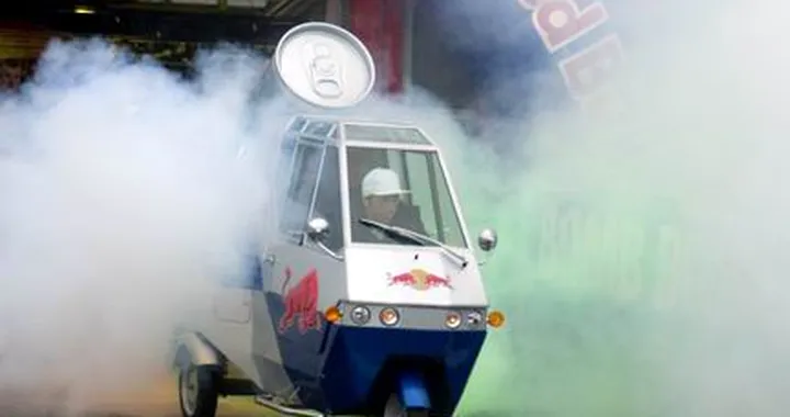 Cairoli dà spettacolo anche al Motorshow: ma su un Ape Cross!