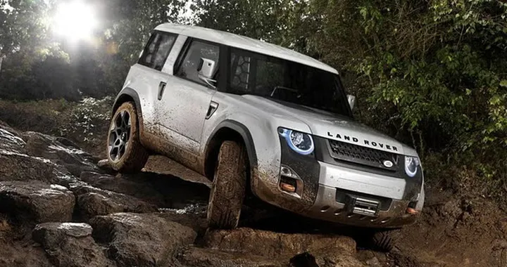 Land Rover, la Baby Defender si avvicina sempre di più