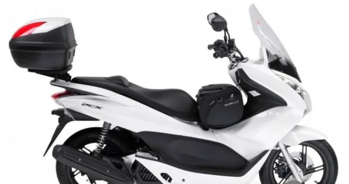 GIVI presenta il kit per Honda PCX 125