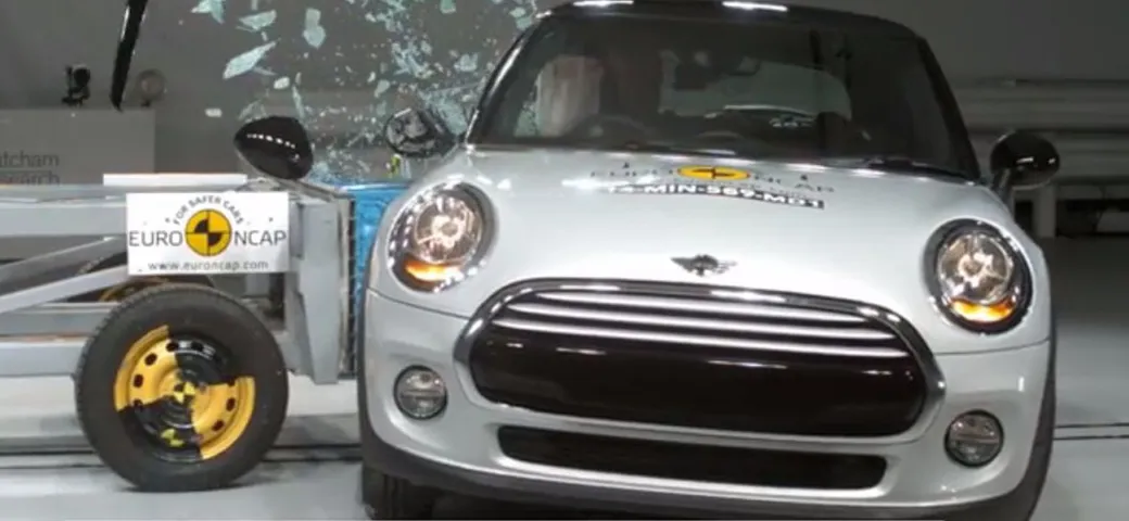 Mini sotto inchiesta per i crash-test: facciamo chiarezza