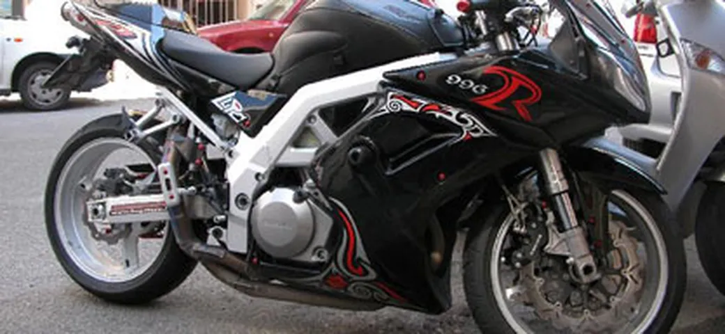 SV996R Zyanya