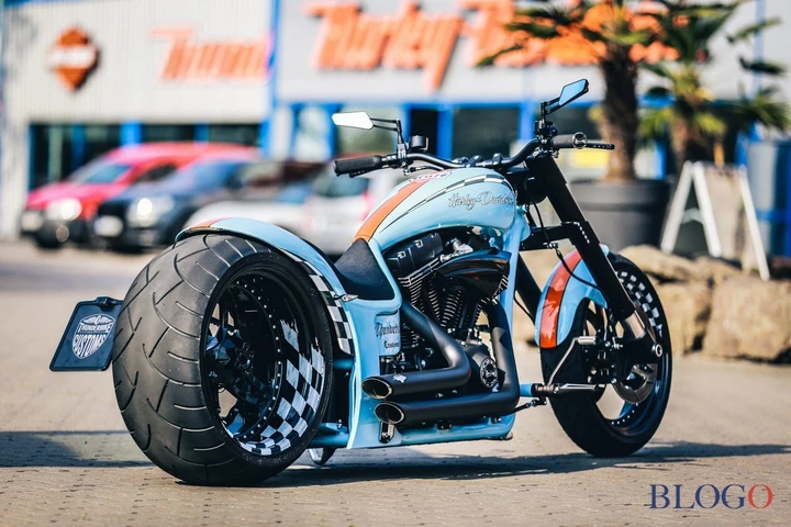 Harley-Davidson 