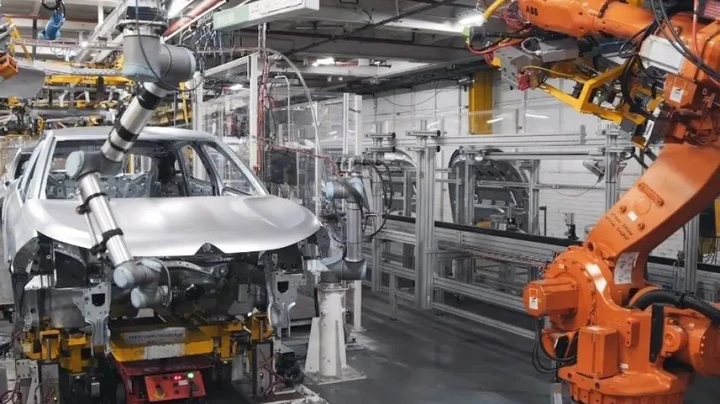 Stellantis, nuovo richiamo per alcuni suoi marchi: stavolta non è il motore