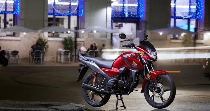 Honda CB125F 2021: la tuttofare si rinnova e promette consumi incredibilmente bassi