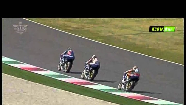 Yamaha R Series Cup 2011: vittorie per Ugo Laudati (R1) e Yuri Menchetti (R6)