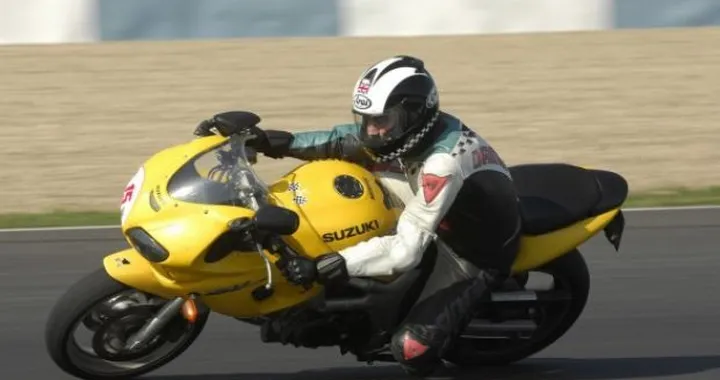 Scatto in Corsa: SV650S in pista a Jerez