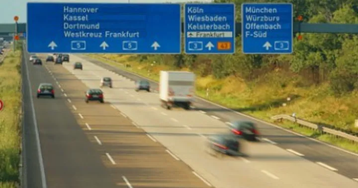 Era nell'aria: da domani i limiti di velocità sulle autobahn tedesche