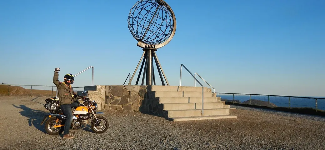 Da Reggio Calabria a Capo Nord in sella alla piccola Honda Monkey 125