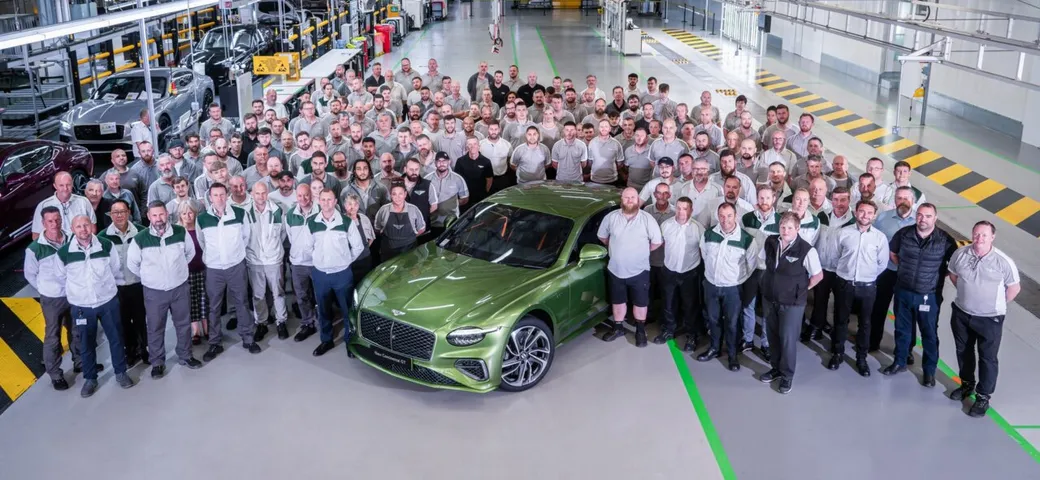 La prima Bentley Continental GT di nuova generazione: prodotta nel compleanno del Marchio
