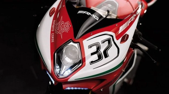 MV Agusta: nuovi modelli 1.000cc per il 2016