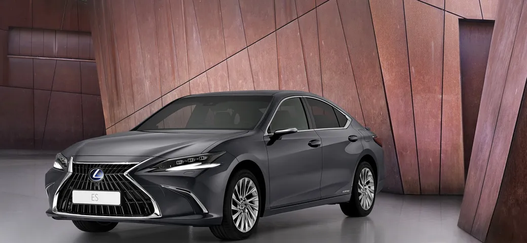 Nuova Lexus ES 2021: tutte le caratteristiche del restyling