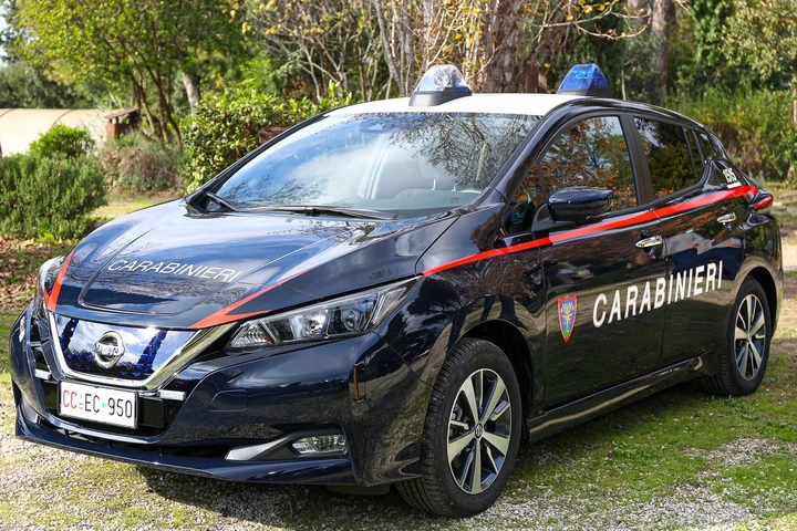 Nissan Leaf: 52 esemplari per l'Arma dei Carabinieri