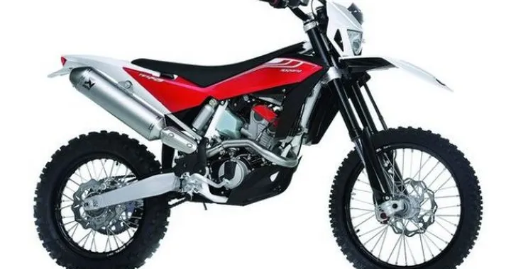 Ufo Plast veste la Husqvarna TE