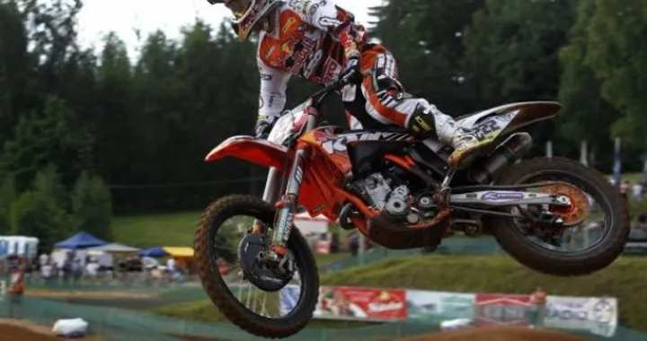 Motocross: dominio assoluto di Cairoli nel GP di Lettonia