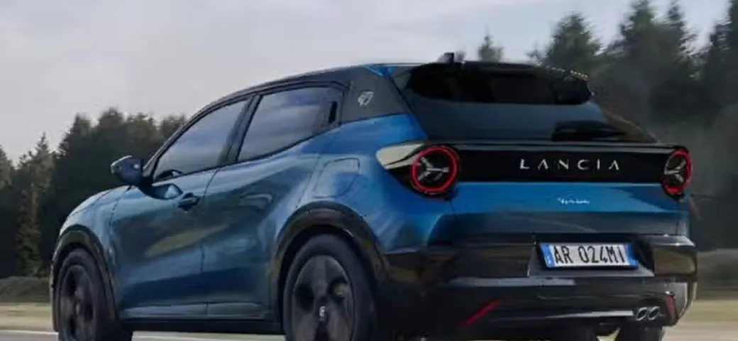 Lancia e il possibile debutto di un SUV compatto [RENDER]