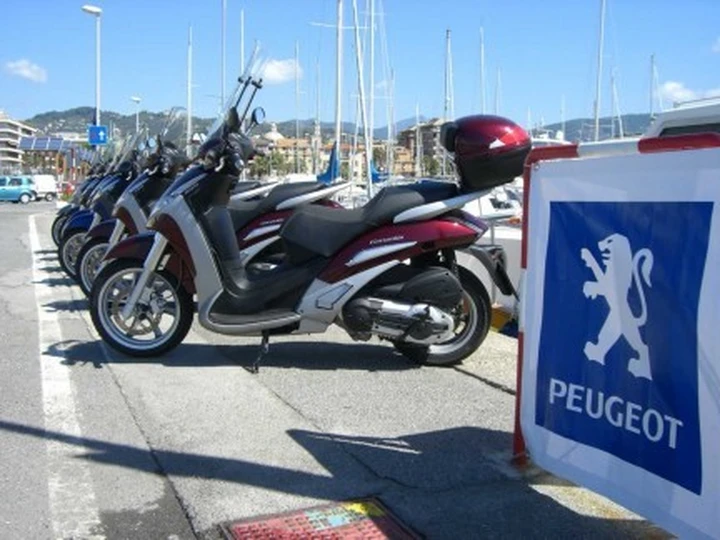 In liguria con Geopolis 400