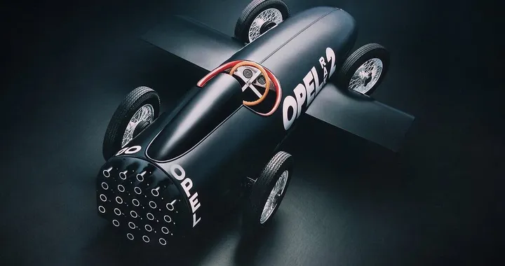 Opel Love, la mostra celebra 150 anni e presenta una bella novità