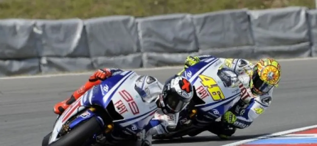 E' ufficiale. Yamaha conferma Jorge Lorenzo nel 2010