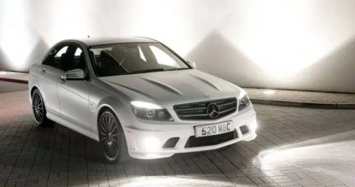 Mercedes C63 AMG DR 520