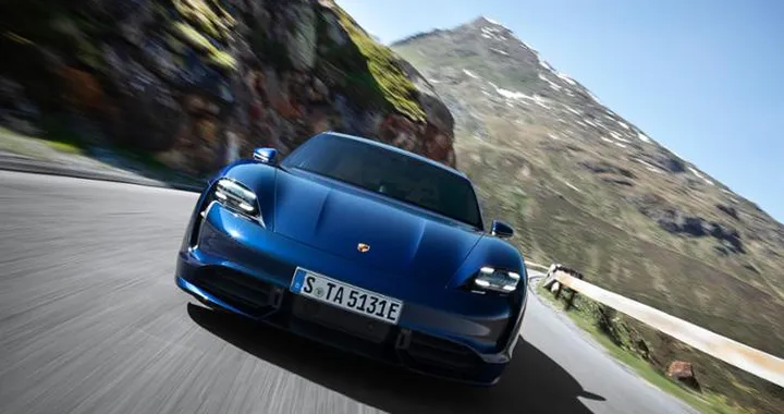 Porsche diventerà più elettrica, ma la 911 continuerà a rombare