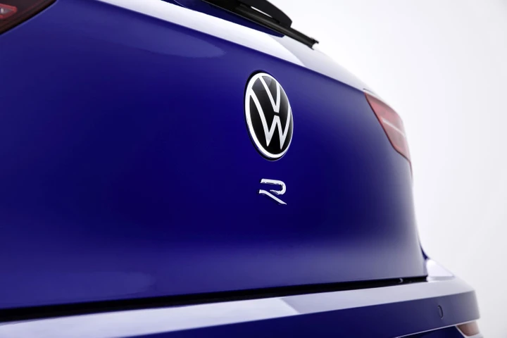 Volkswagen Golf R: in arrivo nuove declinazioni?