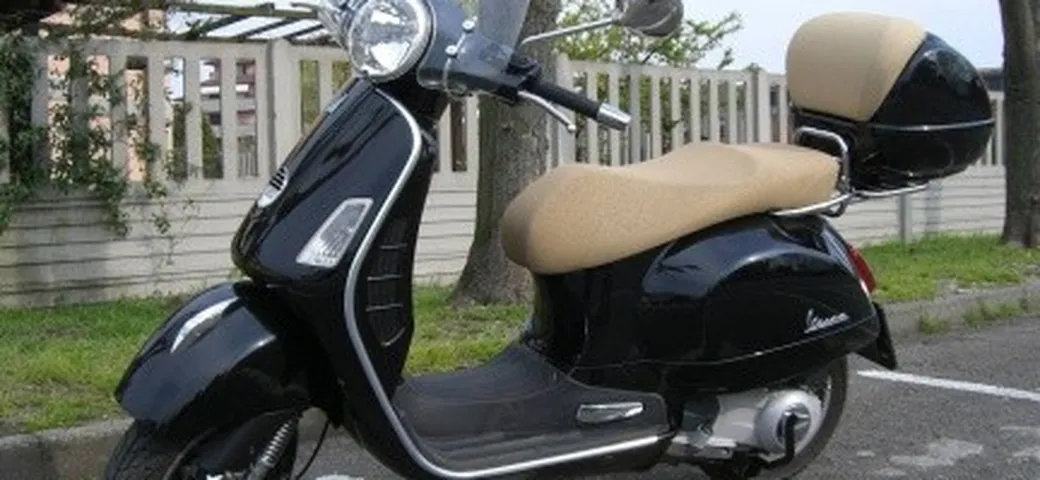 Un giro con Vespa GTS 250ie