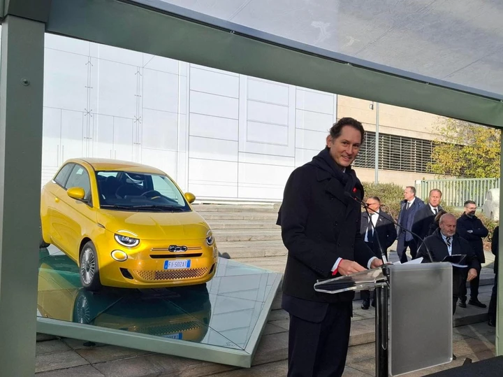 Elkann critica l’era Tavares: 