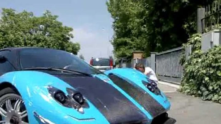 Pagani Zonda Uno: foto e video su strada