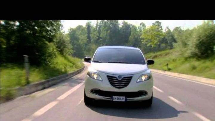 Nuova Lancia Ypsilon: i video