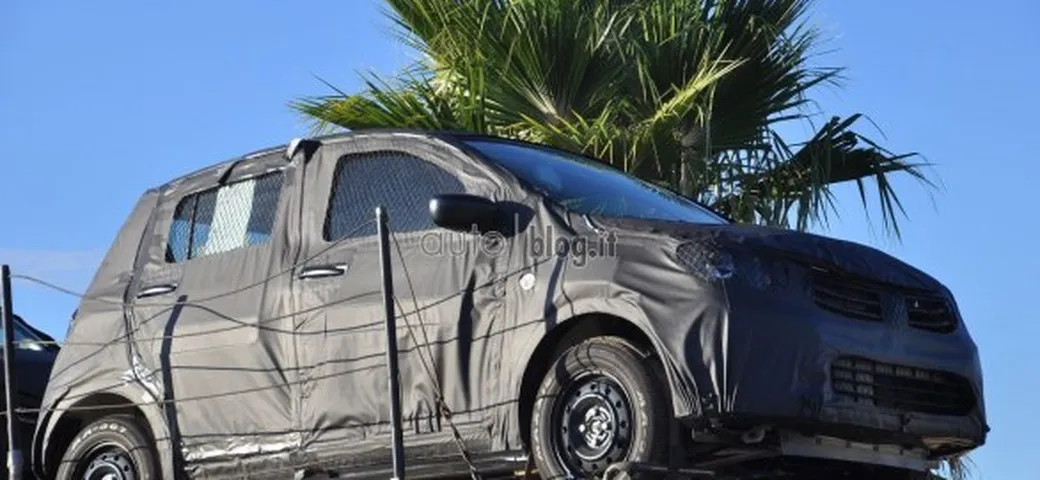 Suzuki Alto: foto spia della nuova generazione