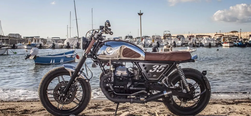 Moto Guzzi v35 Custom “Funny Duck”