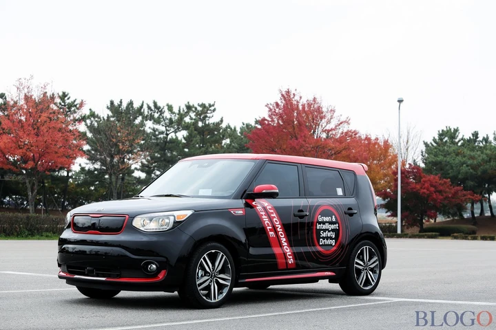 Kia: entro il 2020 la guida autonoma