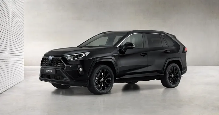 Toyota RAV4 Hybrid: ecco la versione speciale Black Edition
